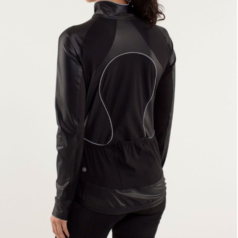 Lululemon Paceline Jacket Black SZ 6- Biking